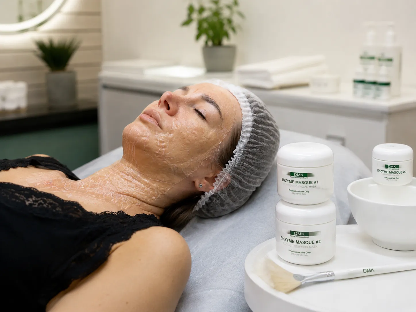 Ферментотерапія DMK для обличчя у SkinCare Clinic